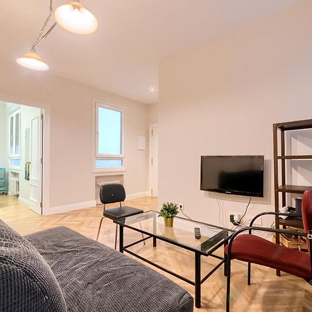 Euskalduna, Vivienda Turistica Moderna Y Renovado Bilbao Eksteriør billede