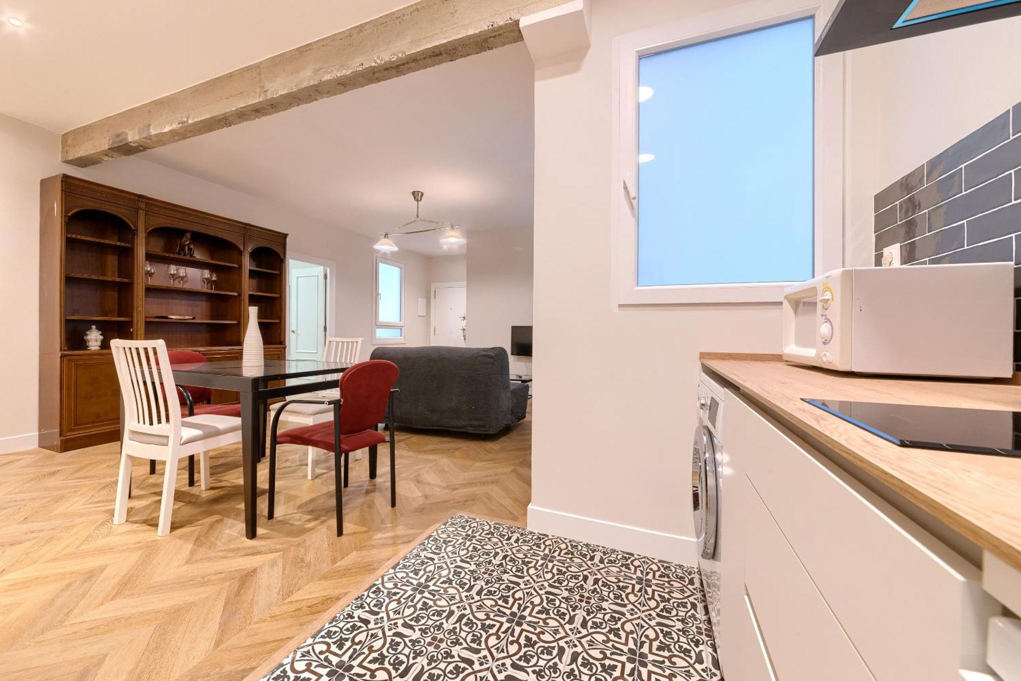 Euskalduna, Vivienda Turistica Moderna Y Renovado Bilbao Eksteriør billede