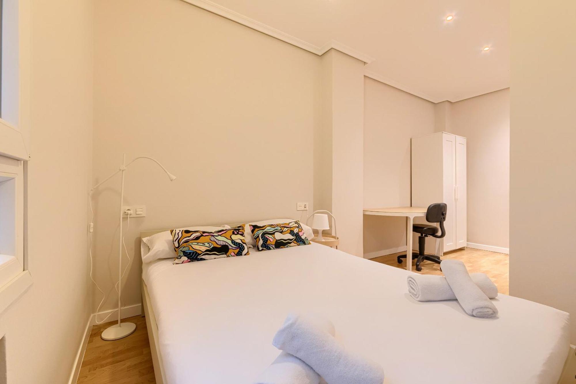 Euskalduna, Vivienda Turistica Moderna Y Renovado Bilbao Eksteriør billede